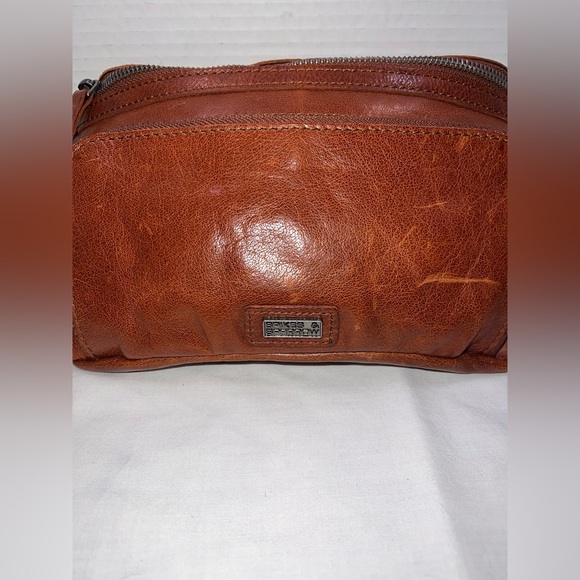 🔥🔥🔥 Spikes & Sparrow Genuine Leather Waist Belt Bag HANDS FREE Brandy New - Picture 2 of 14